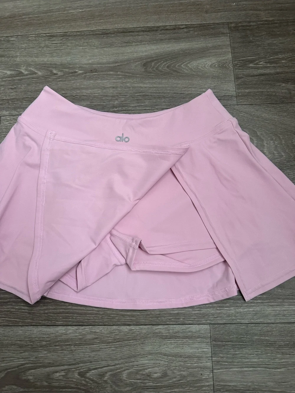ALO Yoga Light Pink Athletic Skort with Built-In Shorts